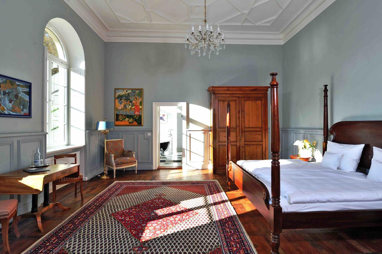 Schlosshotel Marihn エクステリア 写真