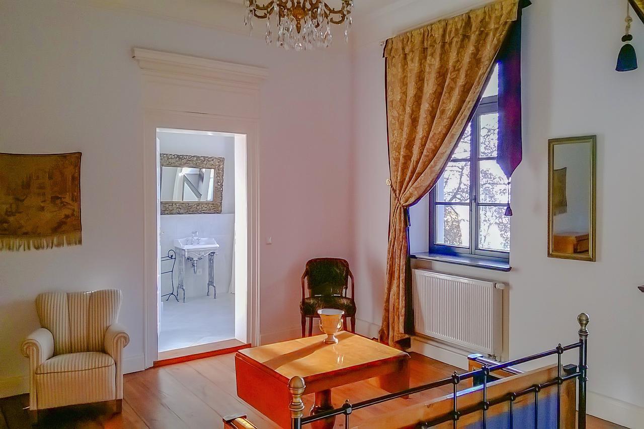Schlosshotel Marihn エクステリア 写真